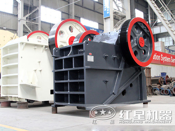 輝綠石破碎機圖 輝綠石破碎機圖