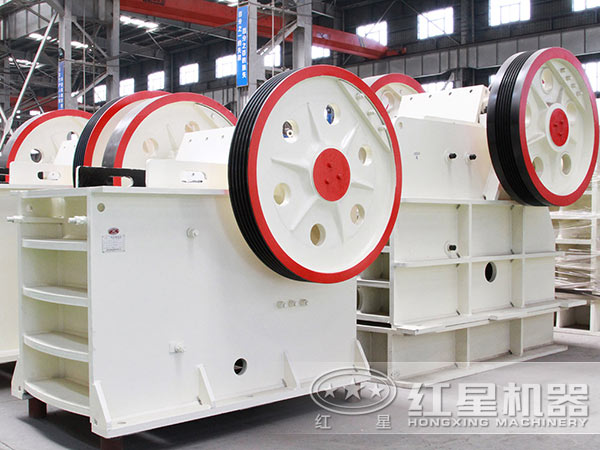 粗破颚式破碎機 粗破颚式破碎機