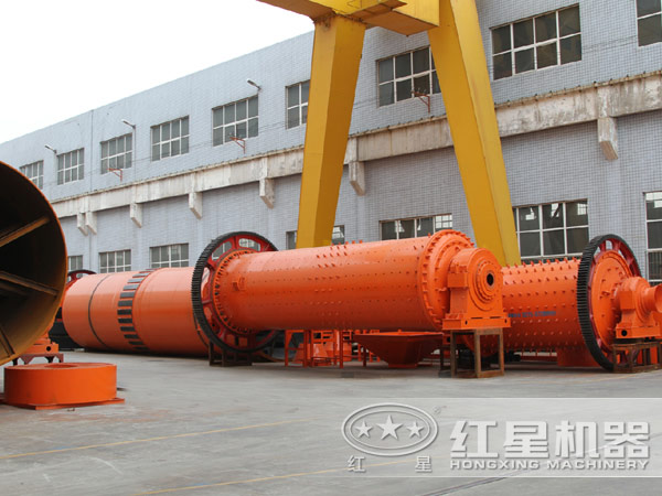 陶瓷球磨機生産廠家實拍 陶瓷球磨機生産廠家實拍