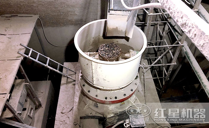 卵石圓錐破碎機工作現場實拍 卵石圓錐破碎機工作現場實拍