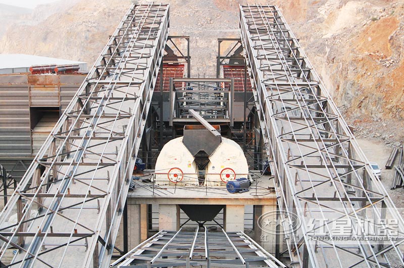 錘式破碎機破碎現場實拍 錘式破碎機破碎現場實拍