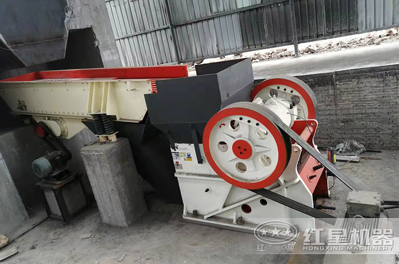 颚式破碎機處理現場 颚式破碎機處理現場