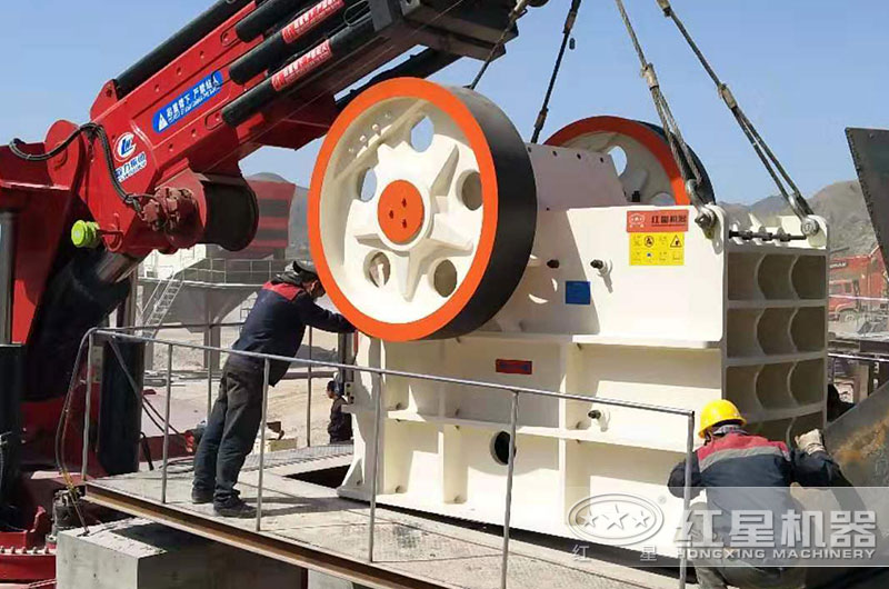 颚式破碎機,石灰石粗碎 颚式破碎機,石灰石粗碎