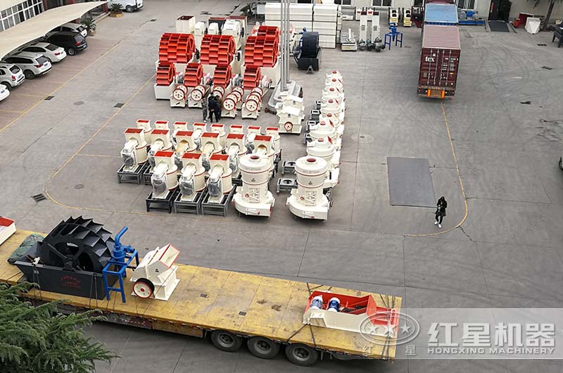 紅星錘破玻璃粉碎機裝車發貨中 紅星錘破玻璃粉碎機裝車發貨中