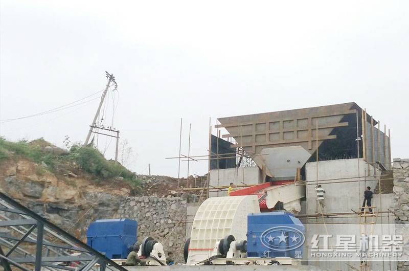 重錘破碎機作業現場 重錘破碎機作業現場