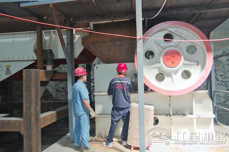 颚式破碎機 颚式破碎機