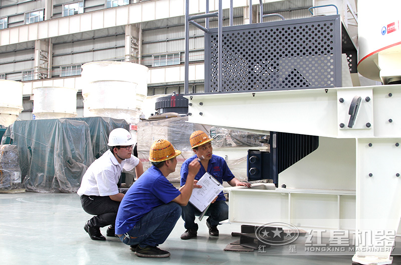 客戶來紅星廠考察05石子加工設備 客戶來紅星廠考察05石子加工設備