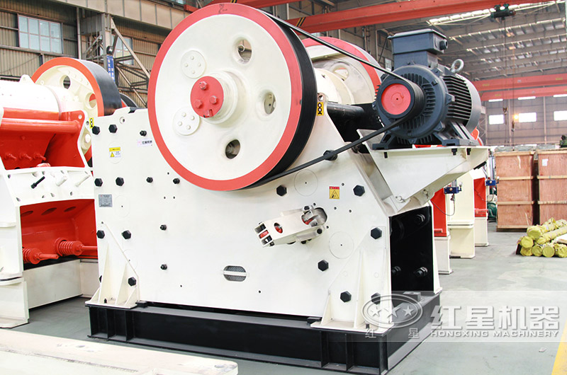 颚式破碎機現場實拍 颚式破碎機現場實拍