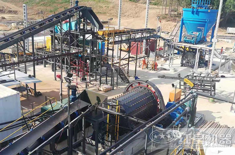 金礦選礦現場 金礦選礦現場