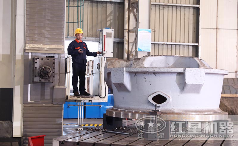 紅星VSI制砂機生産車間