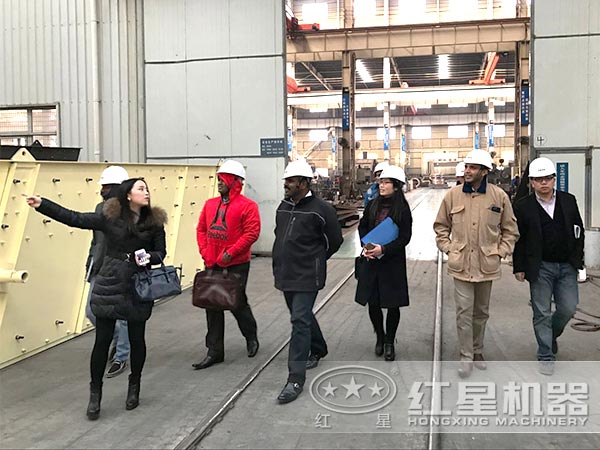 用戶來訪參觀設備生産車間