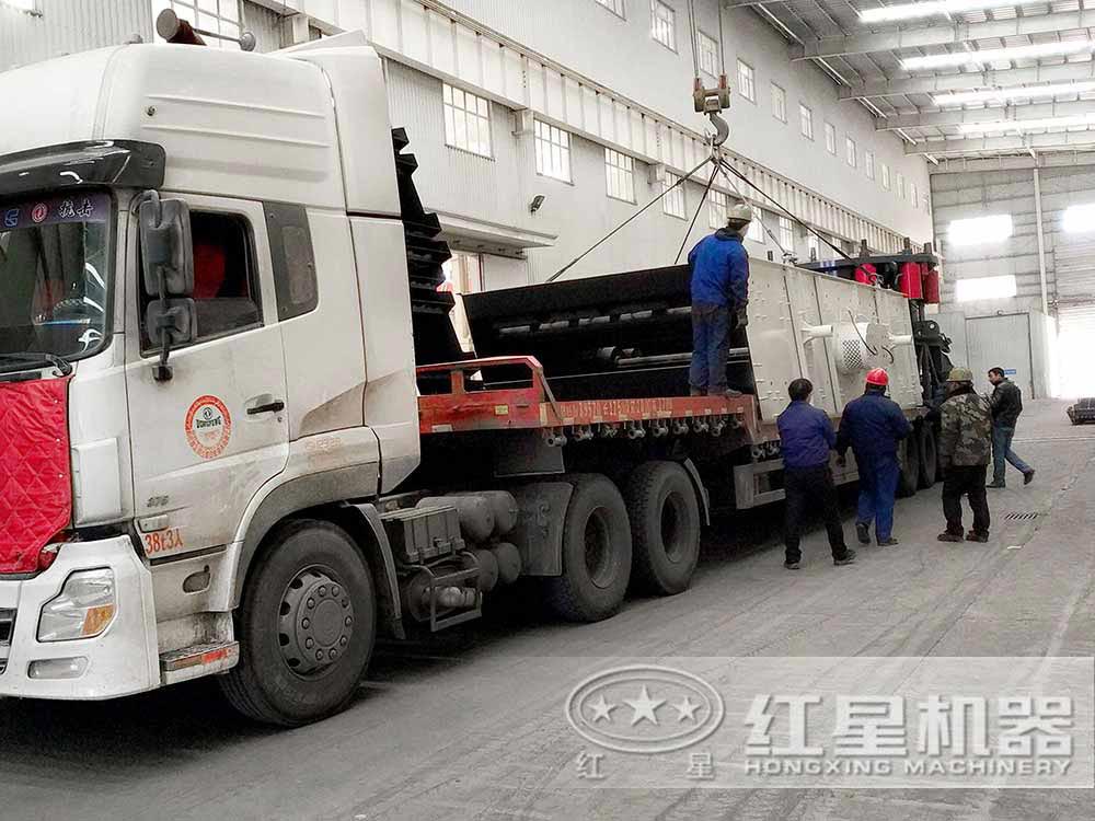 YK系列效能高圓振動篩發貨現場