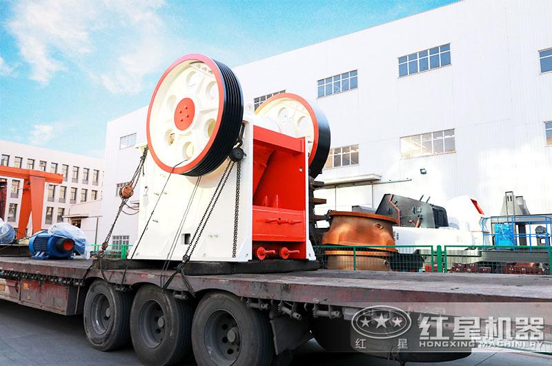 又一台69鄂式破碎機發往湖南