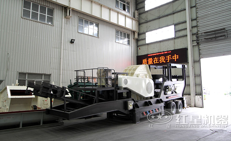 移動式石塊破碎機實拍圖 移動式石塊破碎機實拍圖