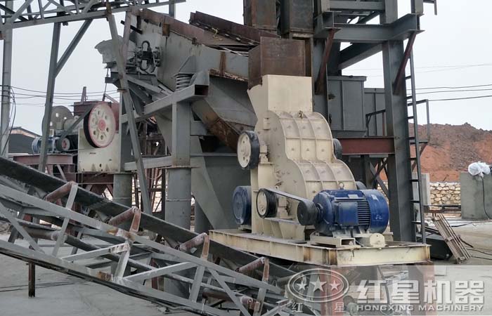 雙級破碎機作業現場圖