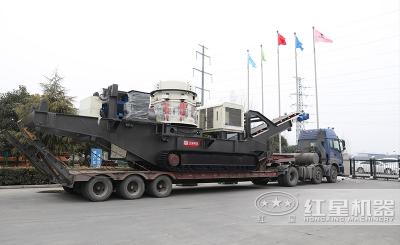 履帶式粉碎機發貨現場 履帶式粉碎機發貨現場