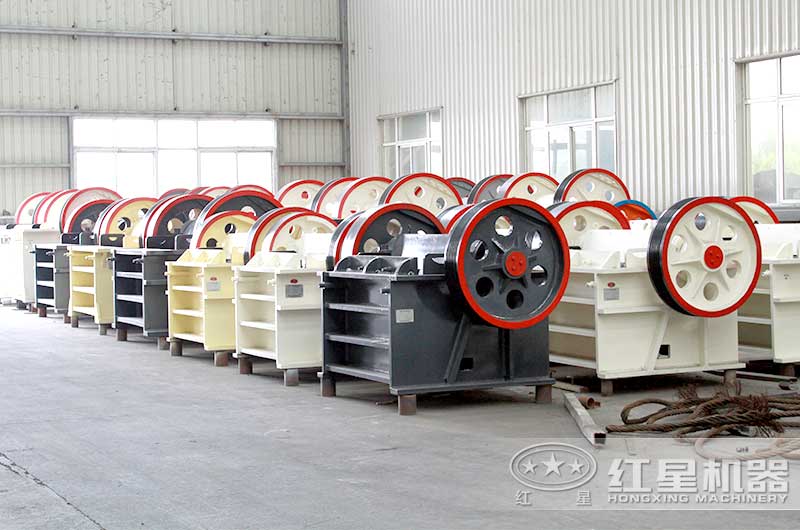 颚式破碎機車間一角