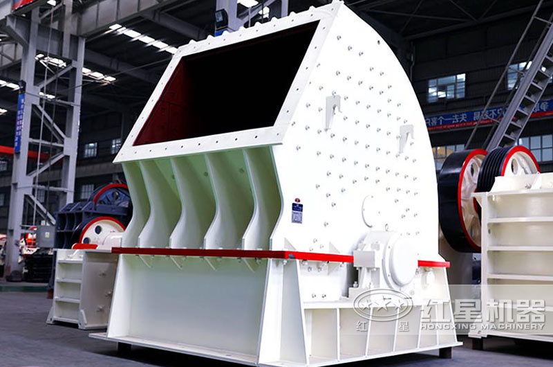 重錘式破碎機一次成型,減少投資40% 重錘式破碎機一次成型,減少投資40%