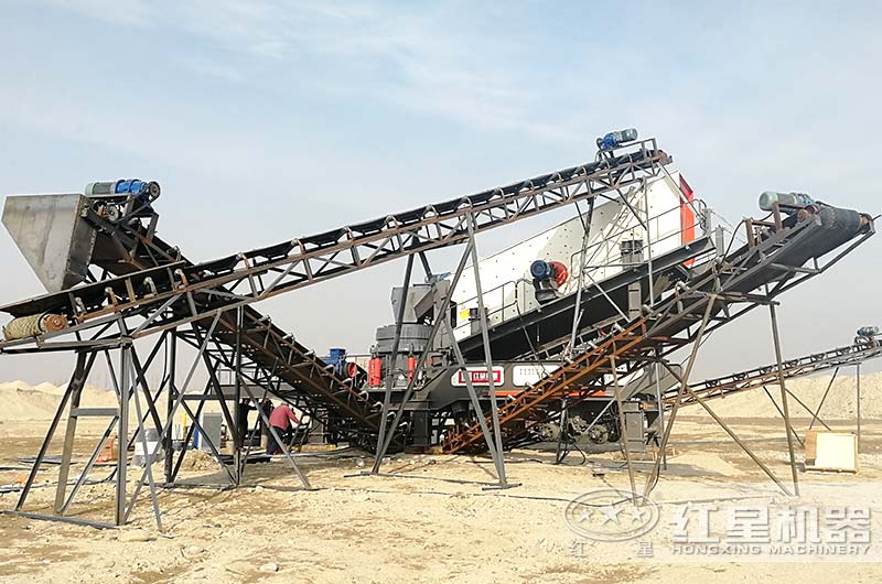 移動式小型石頭破碎機作業現場圖 移動式小型石頭破碎機作業現場圖