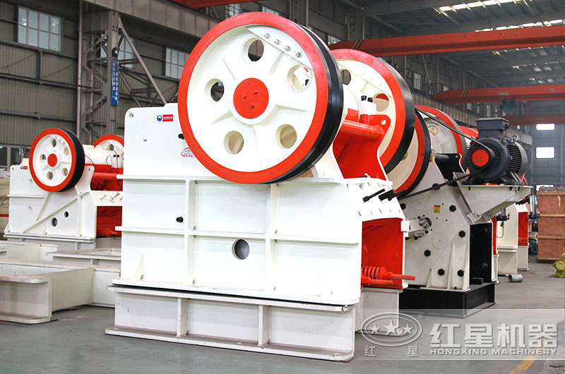 PE-900×1200颚式破碎機設備圖 PE-900×1200颚式破碎機設備圖