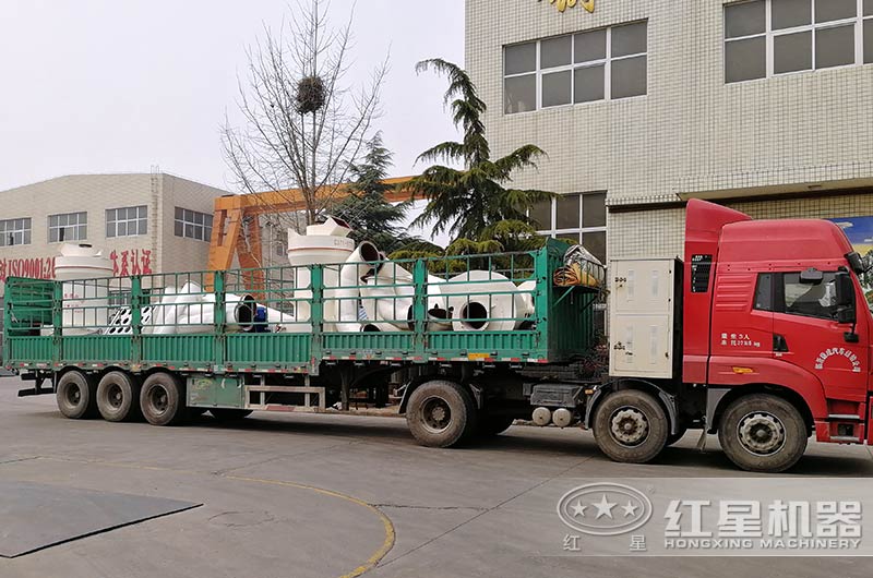 全套小型雷蒙磨粉機設備發貨 全套小型雷蒙磨粉機設備發貨