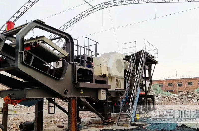 山東濱州移動鄂式碎石機作業現場圖 山東濱州移動鄂式碎石機作業現場圖