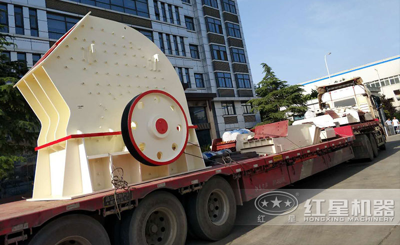 新型重錘式破碎機設備發往山西 新型重錘式破碎機設備發往山西