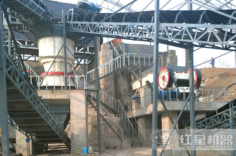 石頭破碎機設備作業現場圖 石頭破碎機設備作業現場圖