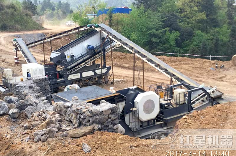 鄂破移動破碎機+反擊式篩分移動破碎機 鄂破移動破碎機+反擊式篩分移動破碎機