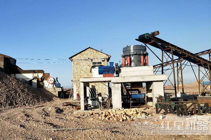 小型颚式破碎機作業現場,運行效率高 小型颚式破碎機作業現場,運行效率高