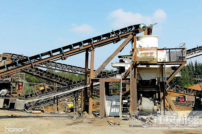 大型采石場制砂機現場使用 大型采石場制砂機現場使用
