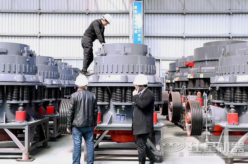 客戶來廠區近距離了解小型破碎機 客戶來廠區近距離了解小型破碎機