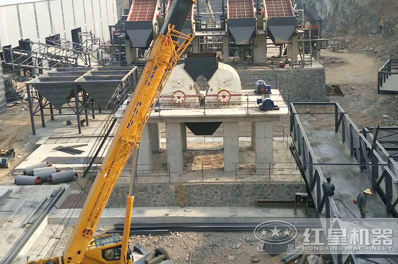 兩台PCZ1615重錘式破碎機也可搭建日産6千噸的破碎生産線 兩台PCZ1615重錘式破碎機也可搭建日産6千噸的破碎生産線