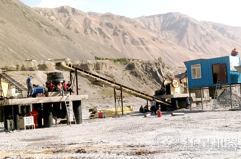 礦山粉碎設備生産現場 礦山粉碎設備生産現場