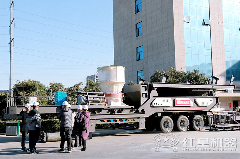 紅星客戶到廠參觀建築垃圾處理設備 紅星客戶到廠參觀建築垃圾處理設備