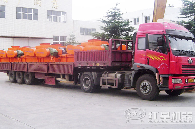 紅星白雲石破碎機發貨現場圖 紅星白雲石破碎機發貨現場圖