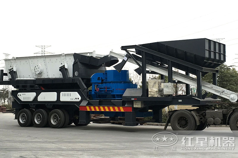 小型流動式石子制砂機發往廣東 小型流動式石子制砂機發往廣東