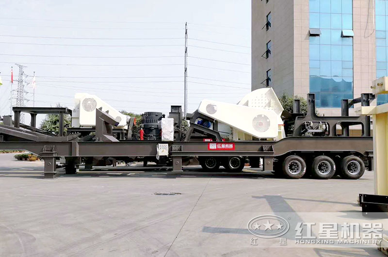 柴油動力移動破碎機廠區實拍大圖 柴油動力移動破碎機廠區實拍大圖