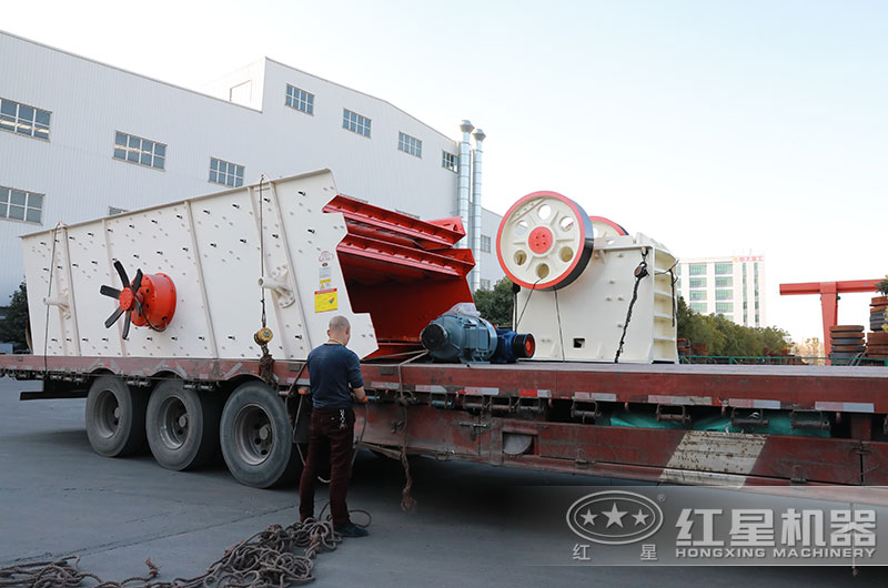 250×750細鄂破正在裝車,準備發往山東 250×750細鄂破正在裝車,準備發往山東