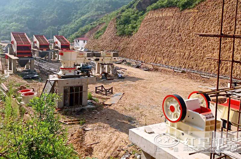 江蘇客戶沙石生産線安裝中 江蘇客戶沙石生産線安裝中