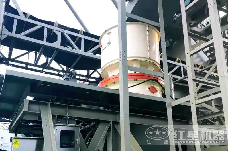 圓錐破工作現場 圓錐破工作現場