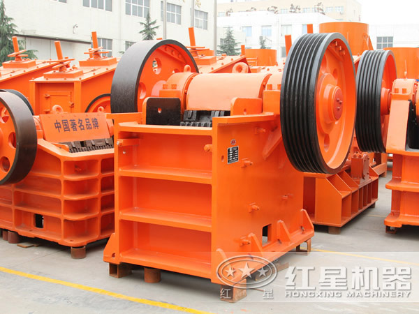 金紅石颚式破碎機