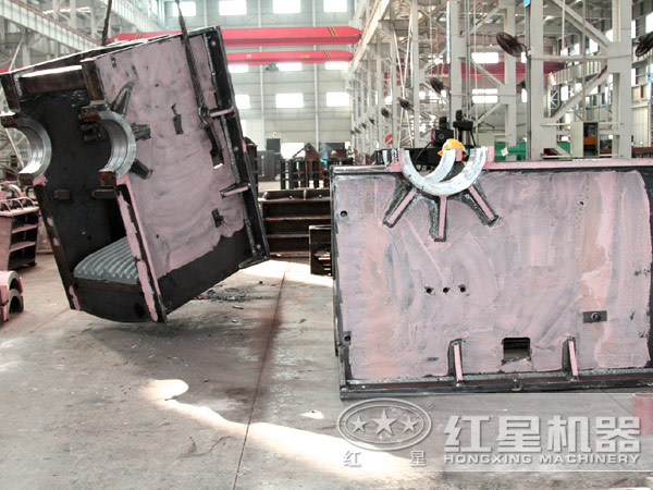 颚式破碎機生産車間圖片