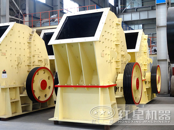 時産1000噸的錘式破碎機圖片