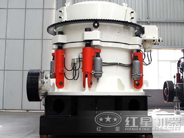 花崗岩圓錐破碎機圖片