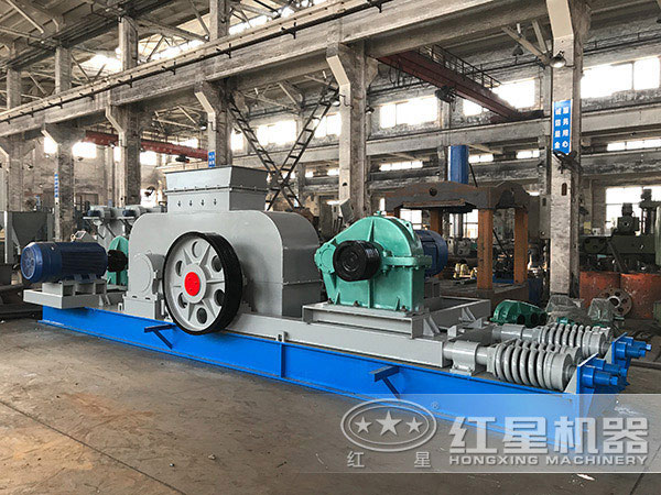 雙輥破碎機生産車間