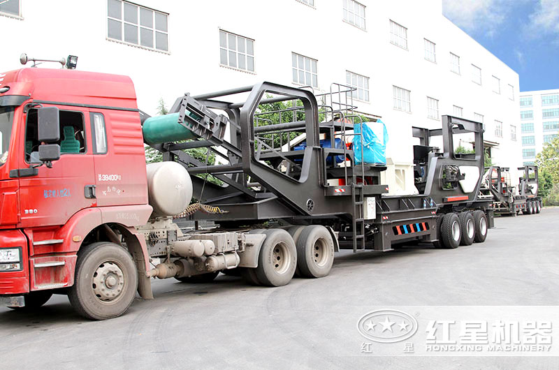 颚式破碎篩分一體機發貨現場