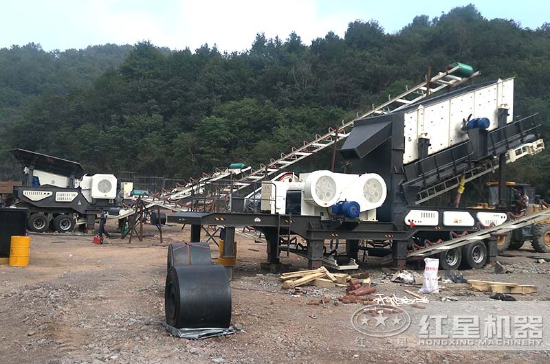 礦渣移動破碎站抵達湖南