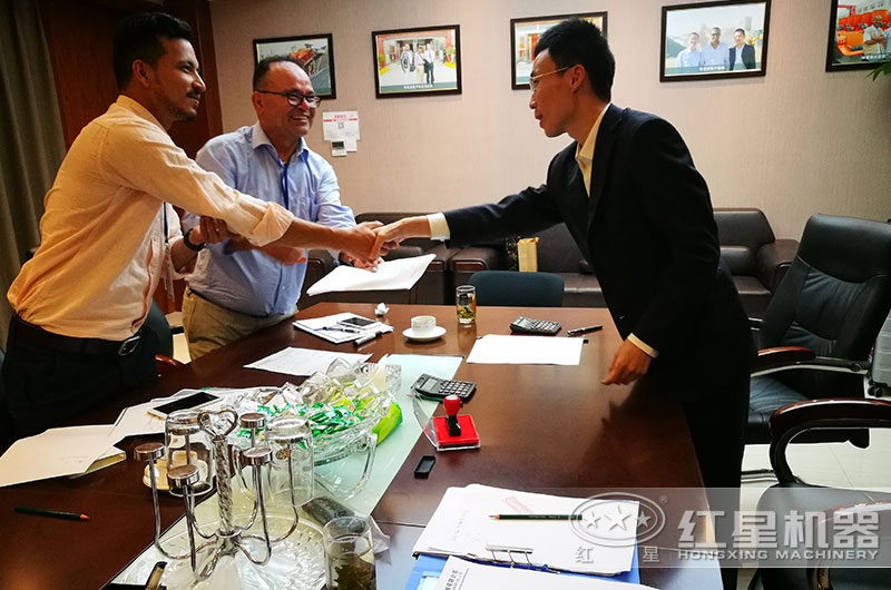 用戶來廠詳細了解設備後選購