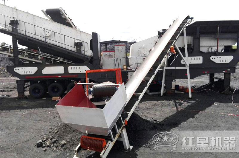 流動式破碎機作業現場